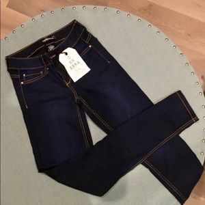 COPY - BRAND NEW Girls GENERRA designer skinny je…